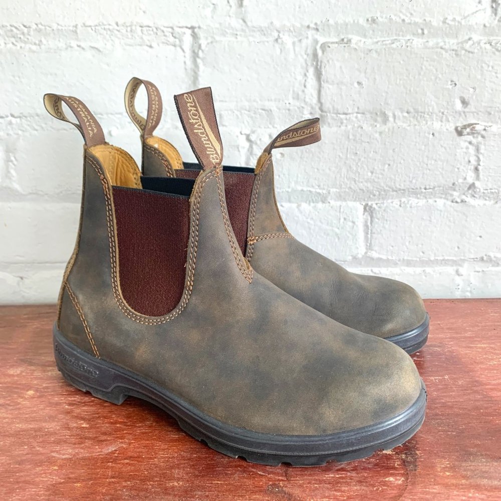 Blundstone #585 Chelsea Boots - Size 8 US Womens - Like New